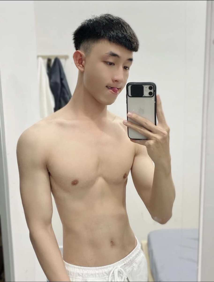 Nam38754091's tweet photo. Web Video CHÍNH CHỦ BOY GAY THẲNG, Video bộ đội sinh viên Trai đẹp, trai gọi : Zalo: 0964658103 https://t.co/2P0Wb0cERJ