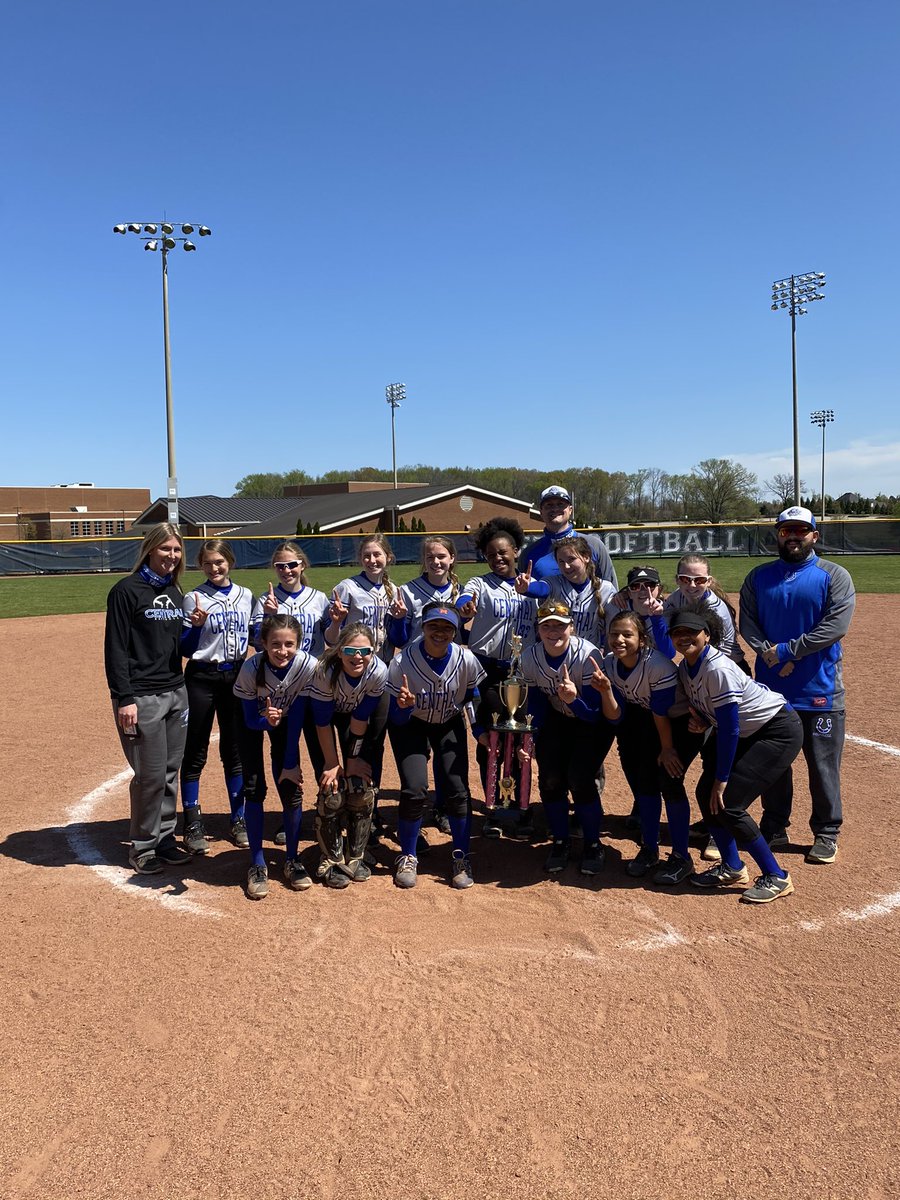 LMS Softball tweet media