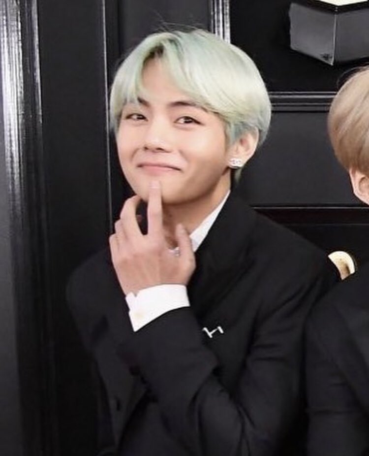 テテの伝説の青髪 正直何色でも伝説 から色落ちした緑も伝説なんす 3枚目のヤンチャそうな顔するテテがたまらない そして指が綺麗 T Co Ema0ovkb1m Twitter テテの伝説の青髪 正直何色でも伝説 から色落ちした緑も伝説なんす 3枚目のヤンチャそうな顔するテテがたまらない そして指が綺麗 T Co Ema0ovkb1m Twitter