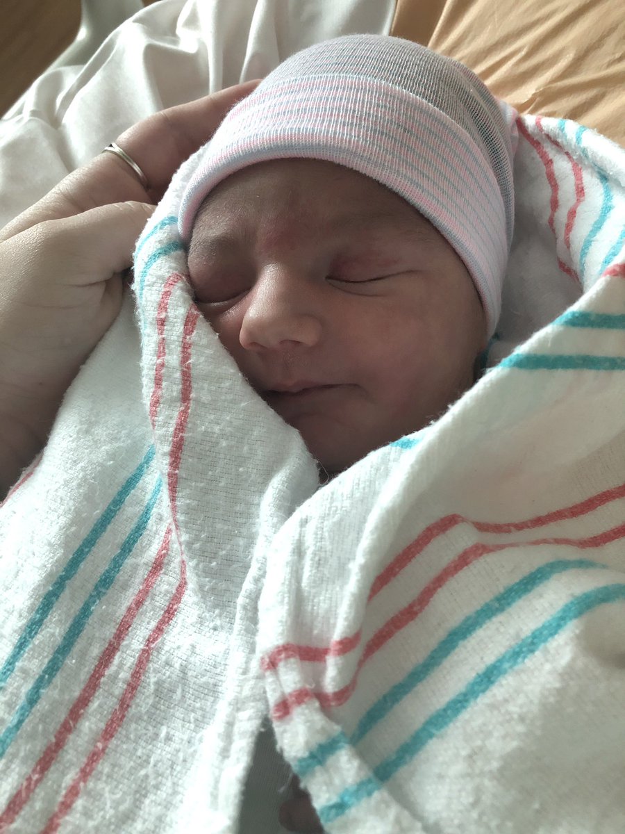 RyanHarringto3's tweet photo. At 12:26 this morning I got to experience a feeling I will never forgot, 8 lbs 1 ounce and every single bit of it is already loved so much Carter James Ross 💜 https://t.co/5Il5fvuTOY