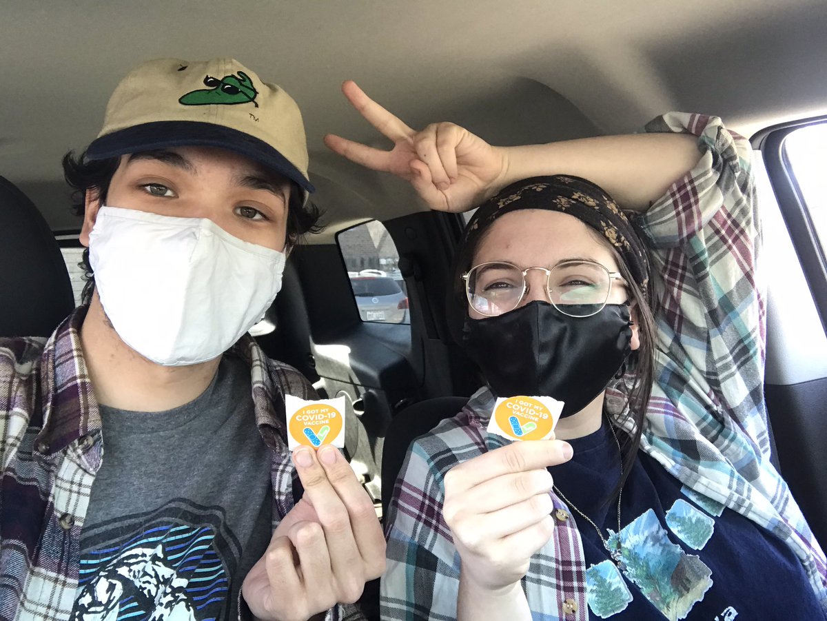 pleaseclapp's tweet image. the nurse said we were dressed the same