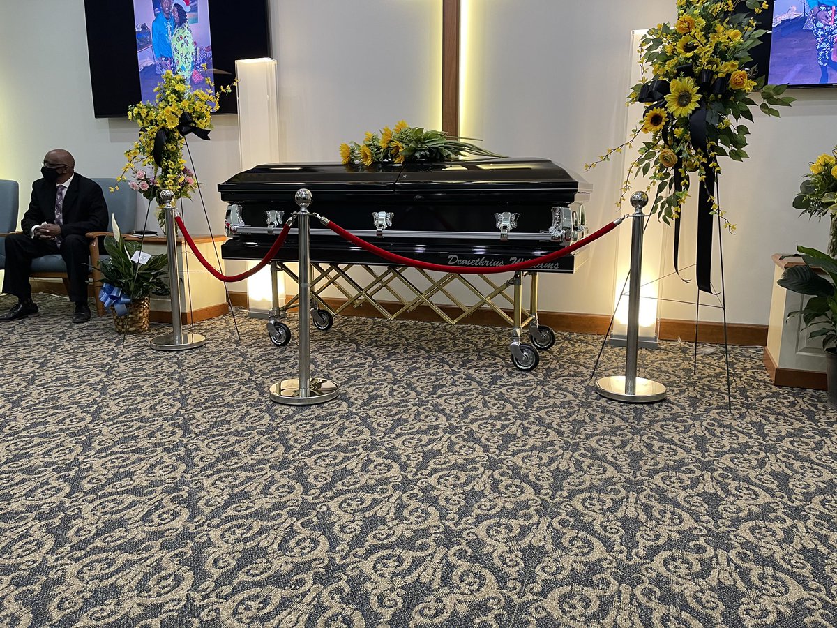 BrysonLasterr's tweet photo. “When asked why weigh yourself down with a load of another I simply smile at them and say, He Ain’t Heavy, He’s My Brother!!!”
Rest In Love To my Jewel, My Tail, My LB , & Most of all my Brother. I love you man!🖤🤙🏾 @WhyMeechieNot
#LLM🕊 #LongLiveMeechie🩸 https://t.co/HbCCFQeEj7