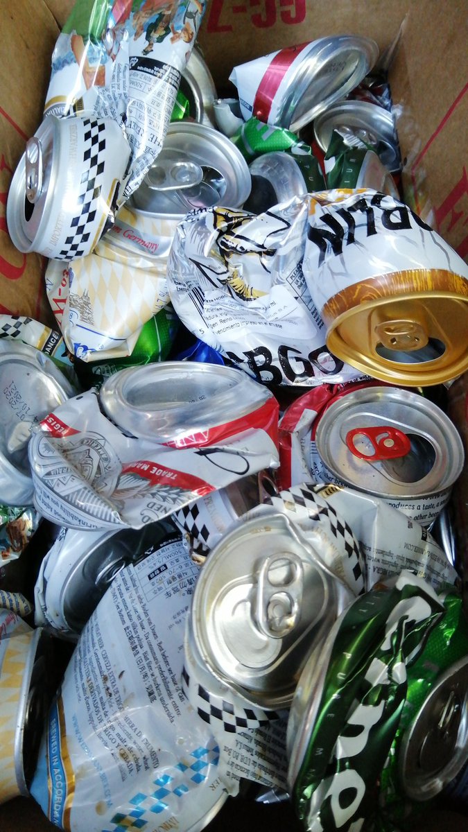 josepoide's tweet photo. @EcoInventos Heeee bueno para la chelas pero consiente jajajaja https://t.co/leCs7YwEww