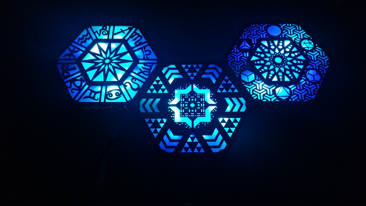 YourLightBox's tweet image. Hexagons are the best-agons. 
The strongest shapes in nature - found in carbon molecules, beehives, and the north pole of Saturn -  and now they can decorate your favourite space! Each tile syncs together to let control your own light show right from your phone!