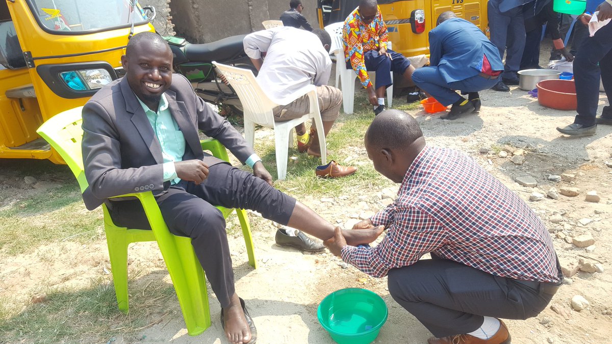 J'ai été honoré de patriciper à la 1ère Sainte Cène organisée  à kiriri après 2 ans de crise de la SDA Church au Burundi. #BUMAdventist1