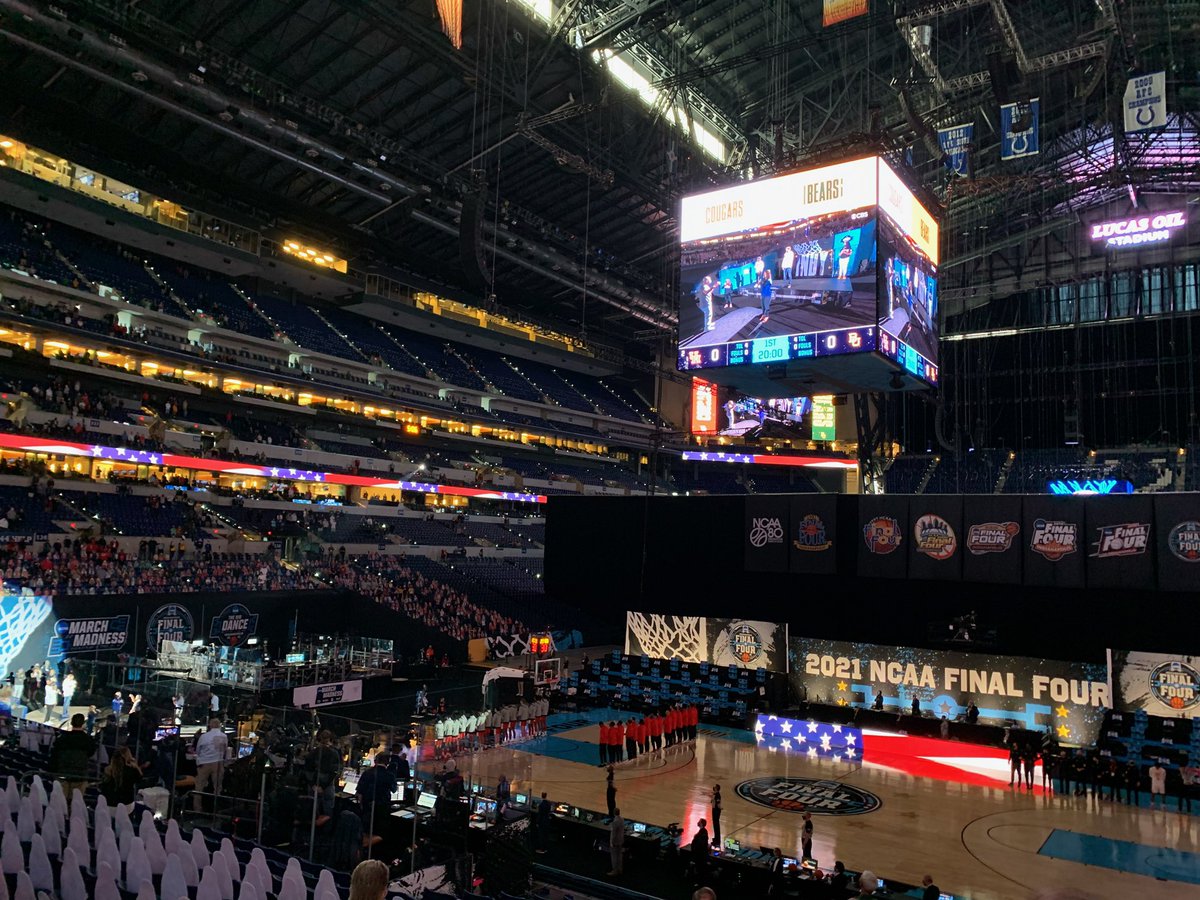 Student-athletes from the Indiana @marchmadness host institutions performed the national anthem before tonight’s <a href="/FinalFour/">Go cats</a> national semifinal game on <a href="/CBS/">CBS</a> 

Butler was represented by Megan Carr of <a href="/ButlerUDance/">Butler University Dance Team</a>.
