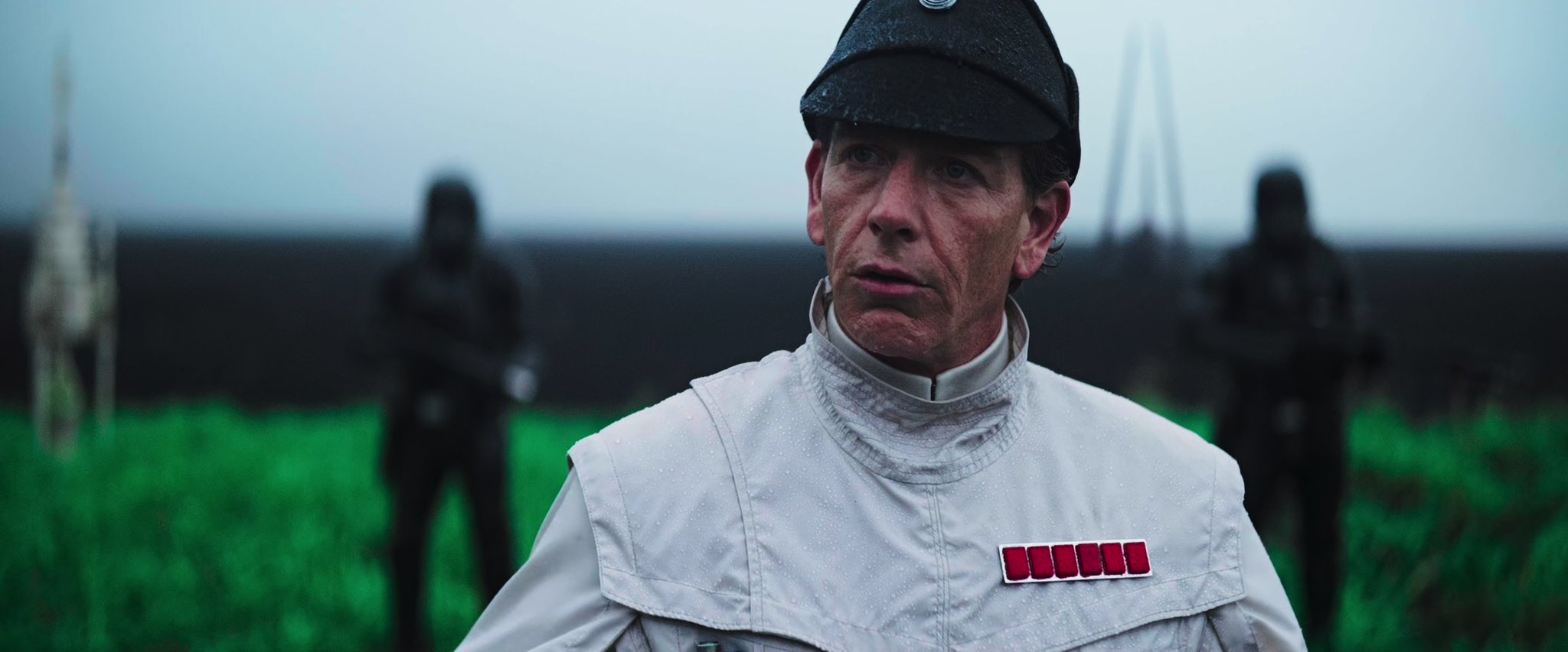 Happy birthday to Ben Mendelsohn who played Director Krennic in Rogue One: A Star Wars Story! 
