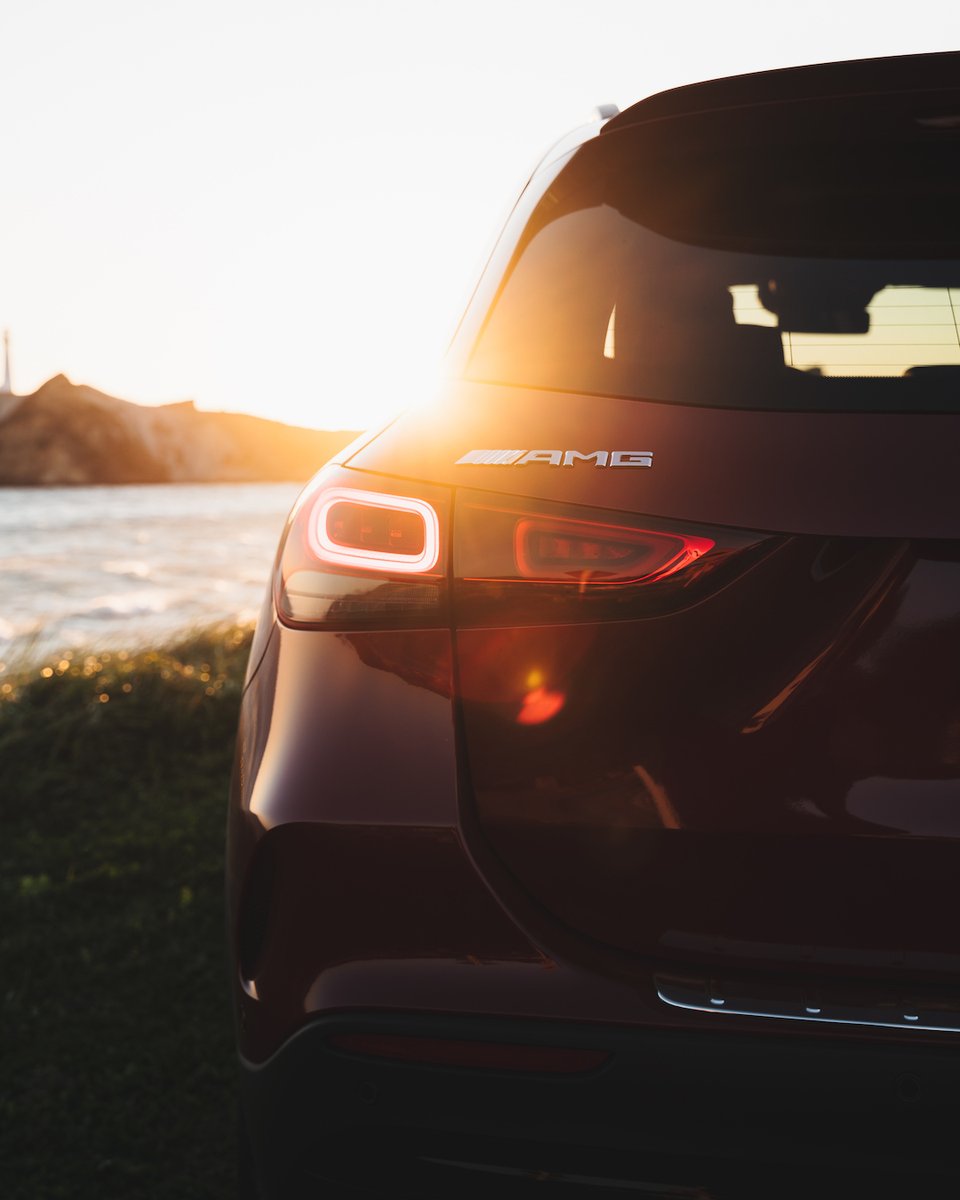 MercedesBenz's tweet photo. Whatever the weather, the GLA has your back.

📷 Ryan Domenico
#GLA #MercedesAMG https://t.co/6QiyhgFJnF