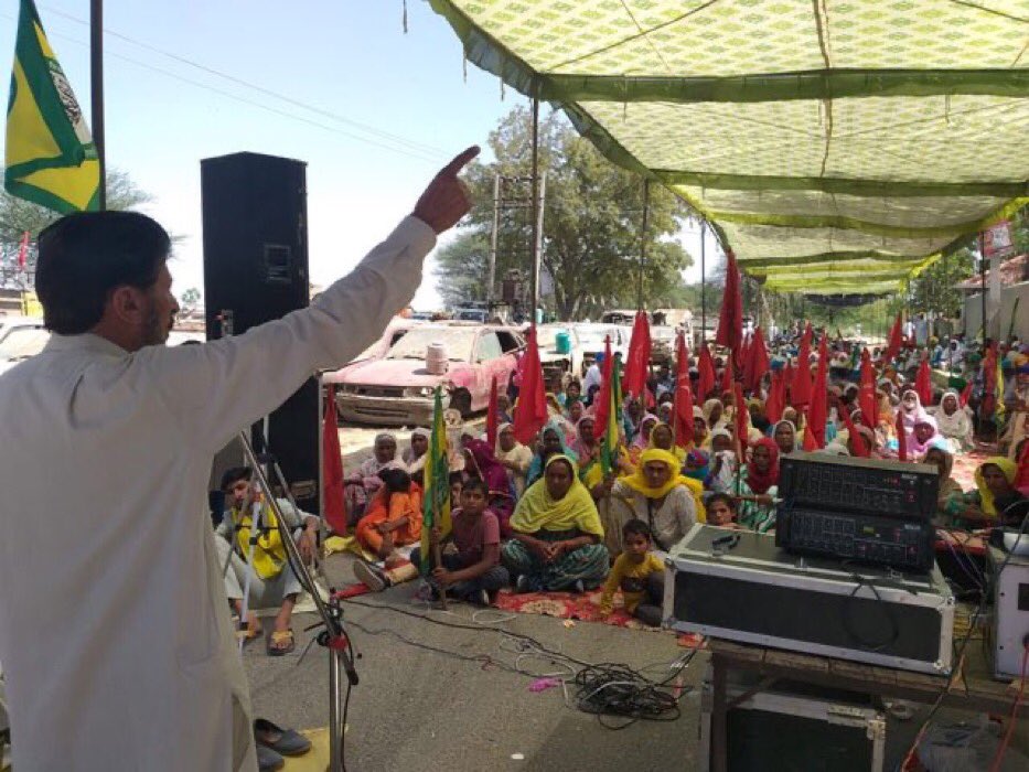 Kisaanico's tweet photo. Farmers set up a Morcha outside lambi police station today to protest against the false charges and cases against farmers in Punjab #FarmersProtest https://t.co/ExPwbV7EYa