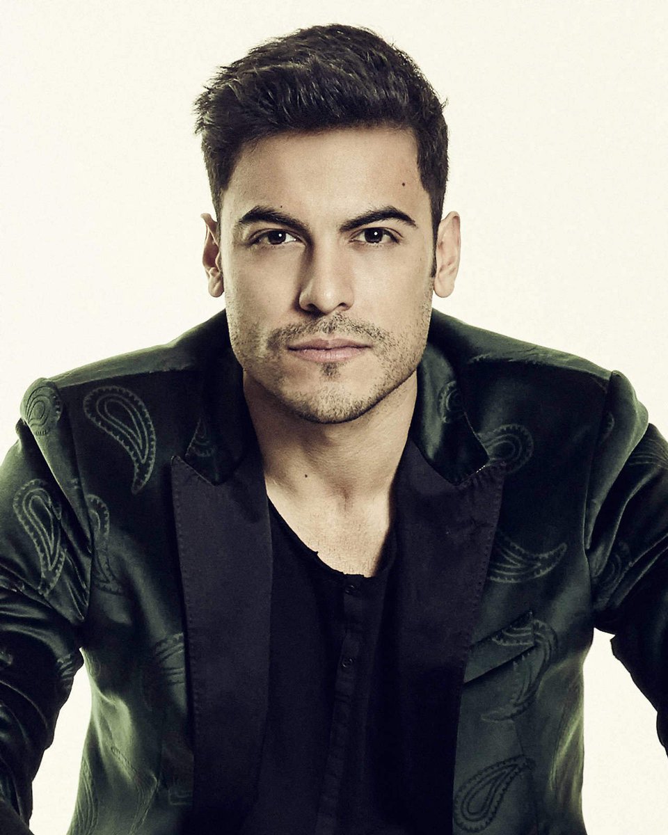 Laencuesta4's tweet image. #Encuesta (Tercera ronda)
#MejorCantante
- ¿Qué cantante es tu favorito?

MG @_CarlosRivera 
RT @elnodal