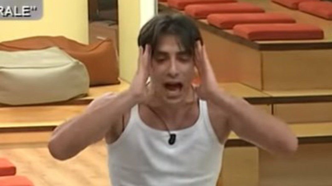 sonoparanoicaa's tweet photo. per far uscire Rosa abbiamo dovuto perdere Tommaso #Amici20 https://t.co/fc8YaKYzhV
