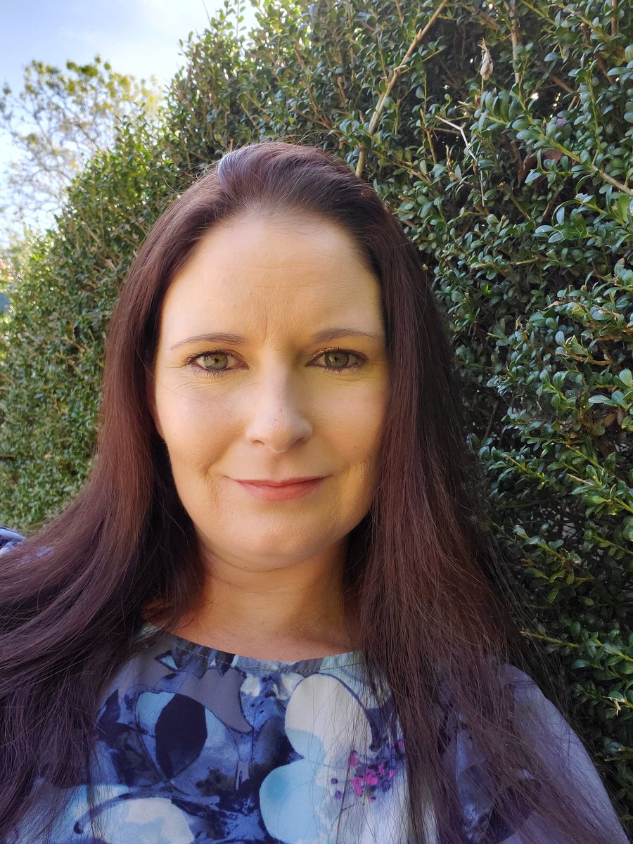 CatJerald's tweet photo. Just got back home from a great photo shoot for new Headshots at Stisa Talent Agency. I can't wait to see the final product. Thanks Ms. Lisa for setting this up. #stisatalentagency https://t.co/vYsUhiZ6jg