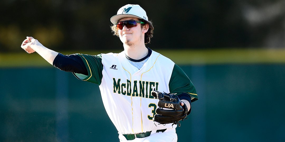 mcdanielsports's tweet photo. BSB: Johns Hopkins 5, McDaniel 3 (G1)
Johns Hopkins 9, McDaniel 1 (G2)
The Blue Jays broke a 2-all deadlock with a sixth-inning home run in the first game to key a sweep. Joey Hubinger recorded three hits in the twinbill to lead the Green Terror. #mcdbase https://t.co/FP6U5PdxUr