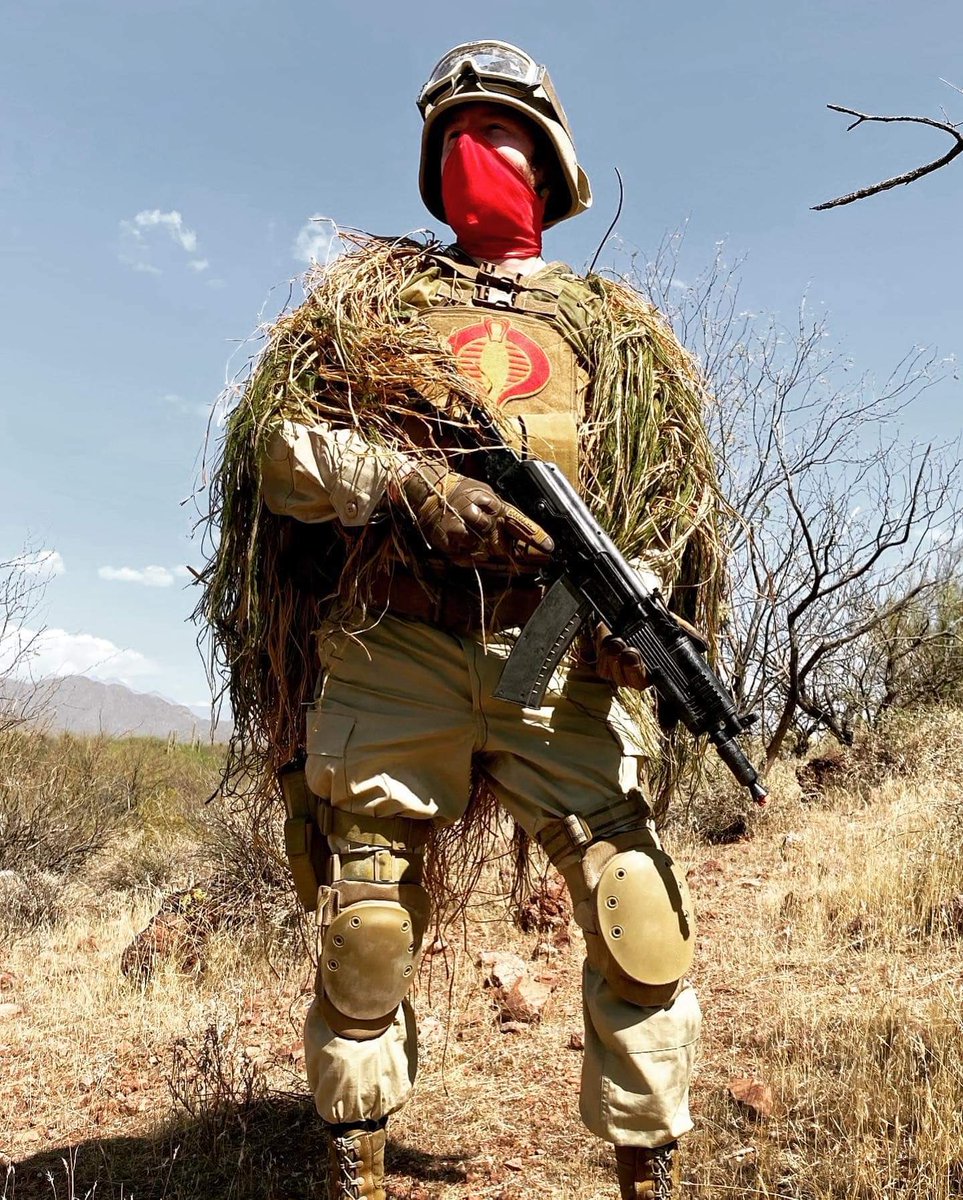 TheFinestCC's tweet photo. COBRA DESERT TROOPER!!! π₯ π₯ π₯
Featuring Arizona member John B. of our 602nd Desert Corps!
#thefinestcc #deserttrooper #cobratrooper #cobra #cosplay https://t.co/XbeVfv9aQI