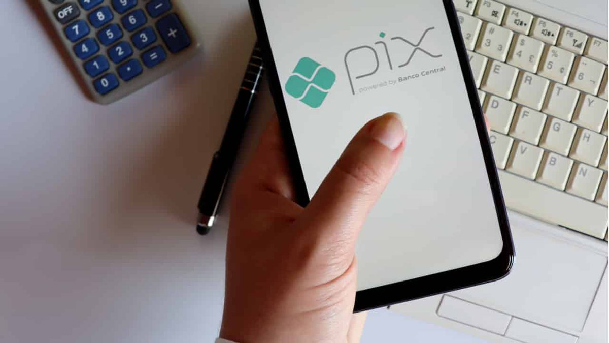 SeuCredito's tweet photo. As novas regras do Pix entraram em vigor no último dia 01 de abril. Confira aqui, as mudanças da queridinhas dos brasileiros. 😉
#atualizacaodedados #aumentodolimite #chavespix #integraçãodopixcomlistadecontatosdocelular #limitedemovimentaçaoPix #listade
https://t.co/IY8uKX6Wsq https://t.co/vpzfd9o3Lg