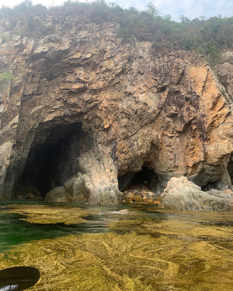 shimps0107's tweet photo. Hard to get in, hard to come out 🛶⛰ @yourinstabuddy 🤳
#kayakadventures #sharpisland https://t.co/4Ym5GcXItm