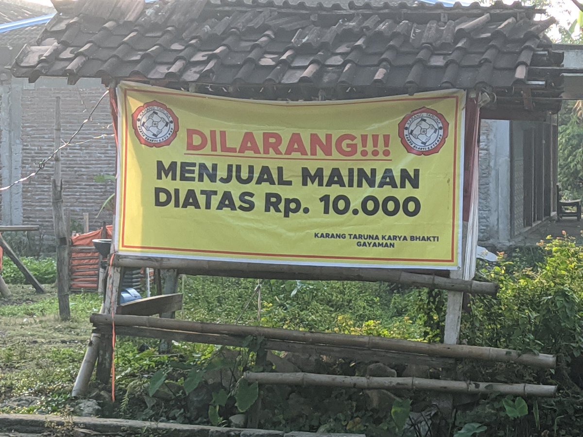 Karangtarunamu opo yo ngeneki slur nek enek seng hajatan? 😃