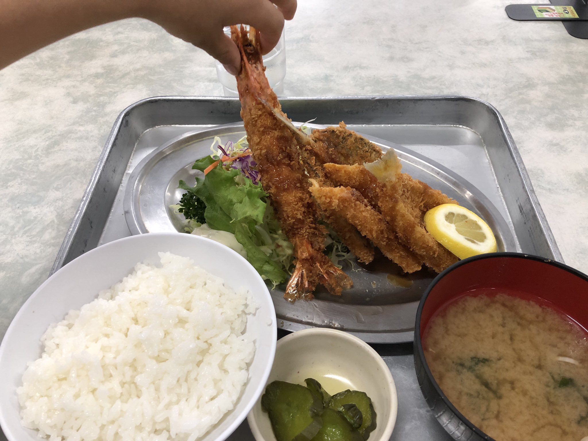 てみた 横浜南部市場にてランチ 横浜南部市場 ミックスフライ定食 海鮮丼 T Co Wkvy2ankym Twitter