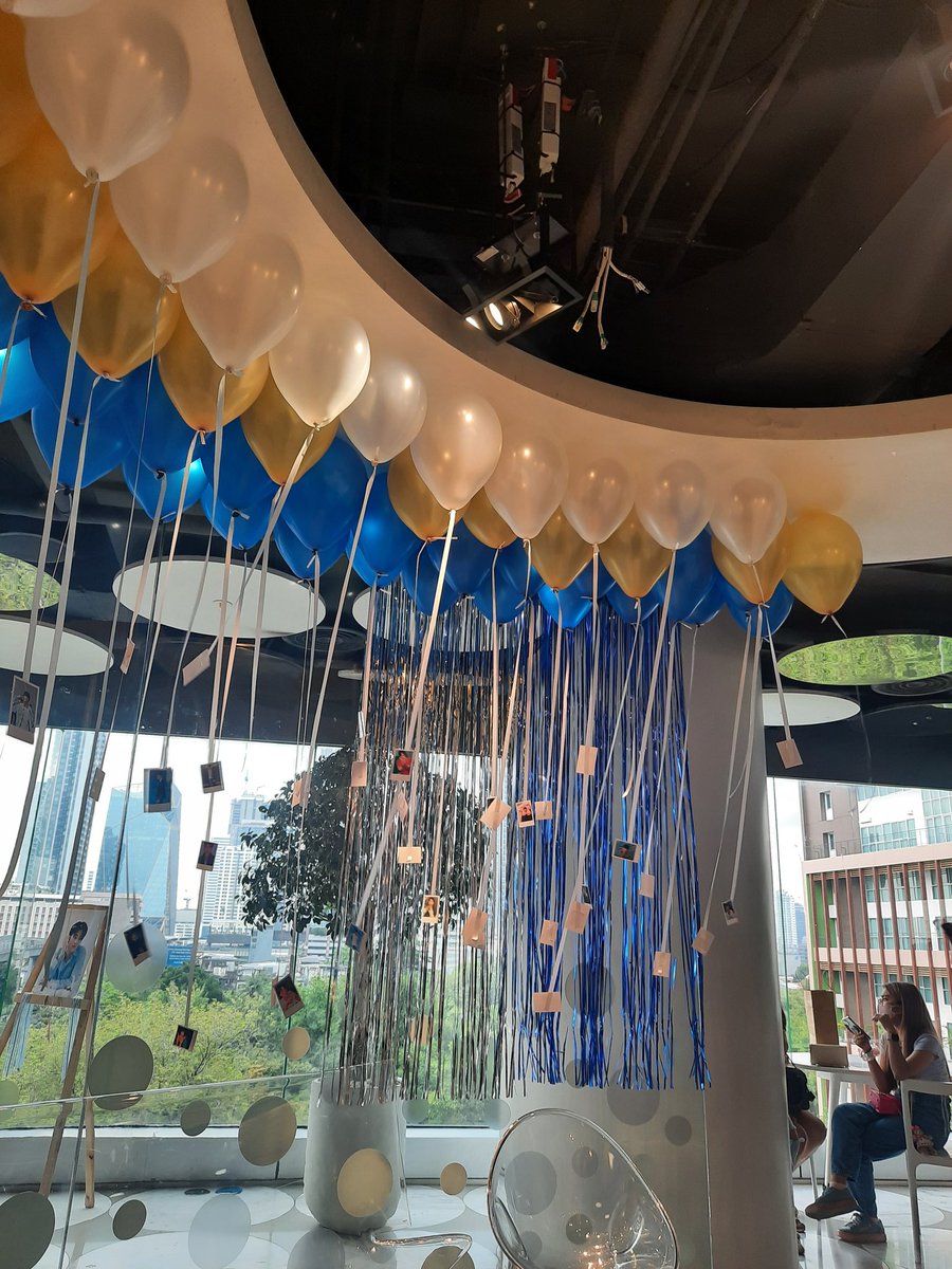 เพื่อนลากมา ครับ