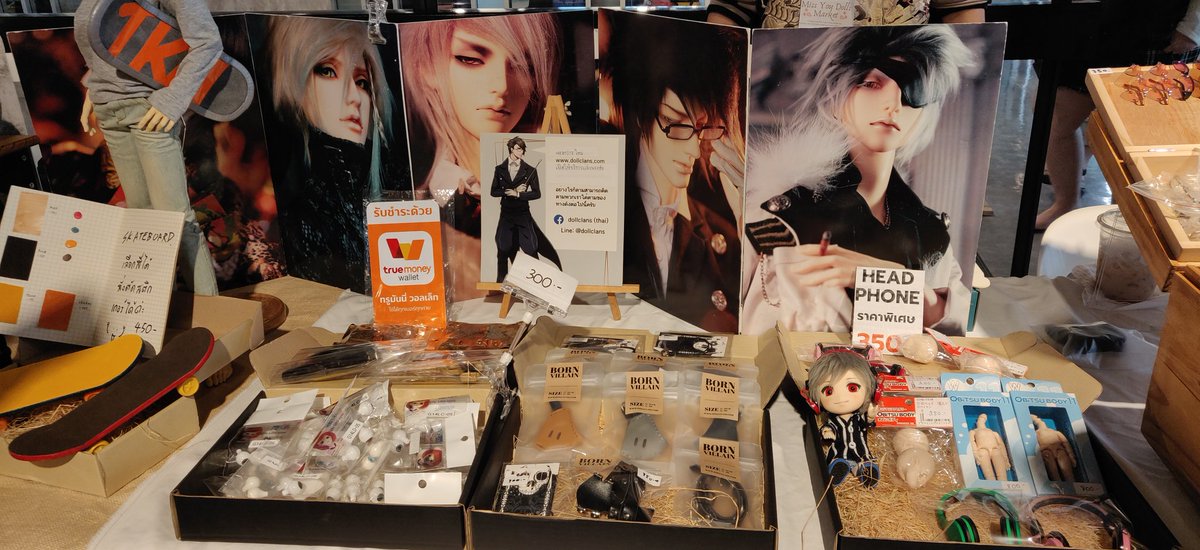 DollClans's tweet photo. DollClans booth P1-2 at Miss You Doll Market Bangkok.
#MissYoudollsMarketSS2 https://t.co/YVdS8eEghy