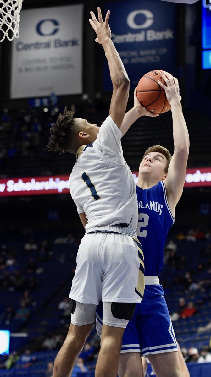 LINKnkySupport's tweet photo. The Highlands Bluebirds have won the state championship. Their first in school history. Game story:

https://t.co/46KJxgO4Hj https://t.co/TbEIx4Aefi