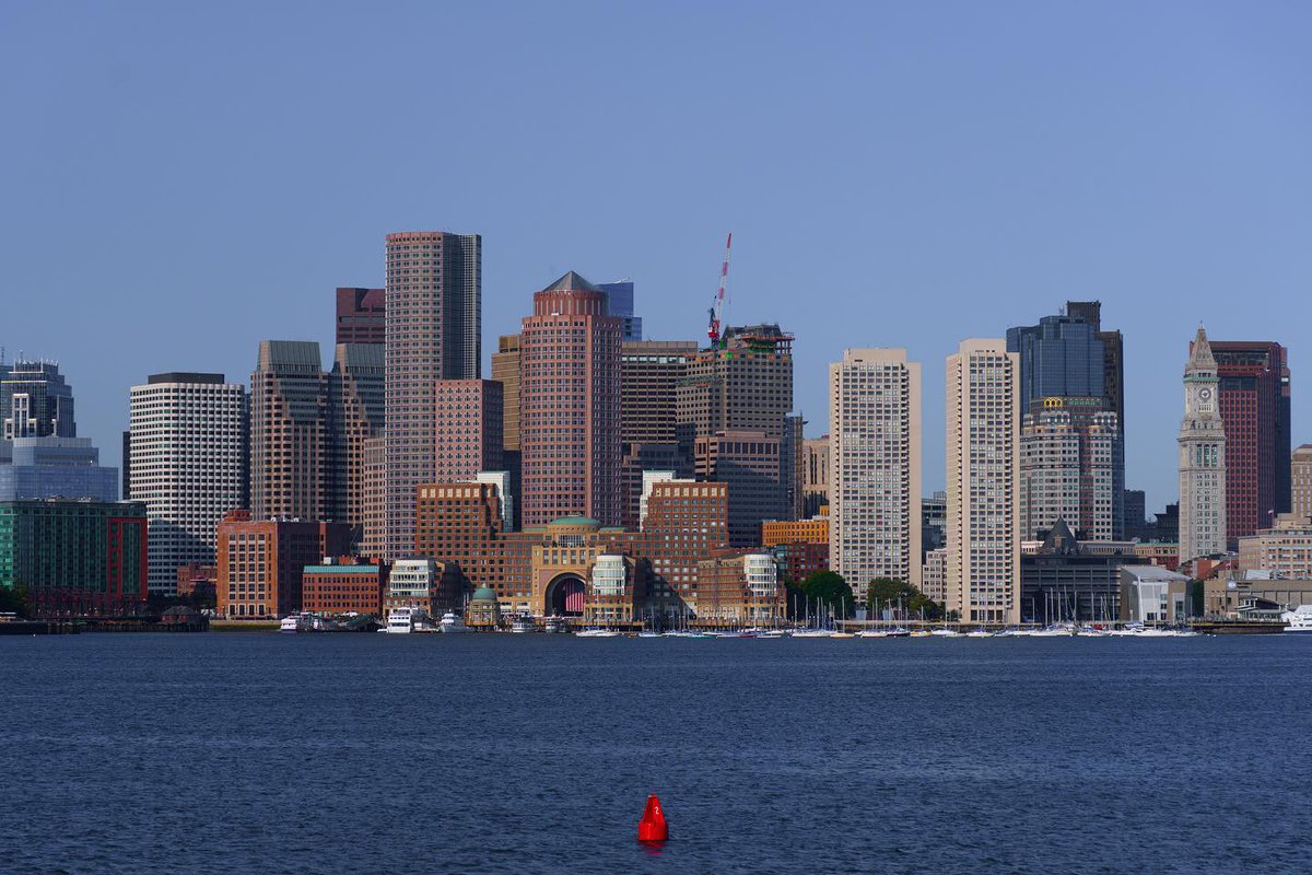 tmclaughbos's tweet photo. Another #Photoshop piece. I like this style.
#boston #bostonusa #boston617 #igersboston #igboston #bostonphotographer #citylife #Eastie #EastBoston
📸 https://t.co/qq6oYxUlay via https://t.co/azhyHlCFSw https://t.co/6gZaodHlhq