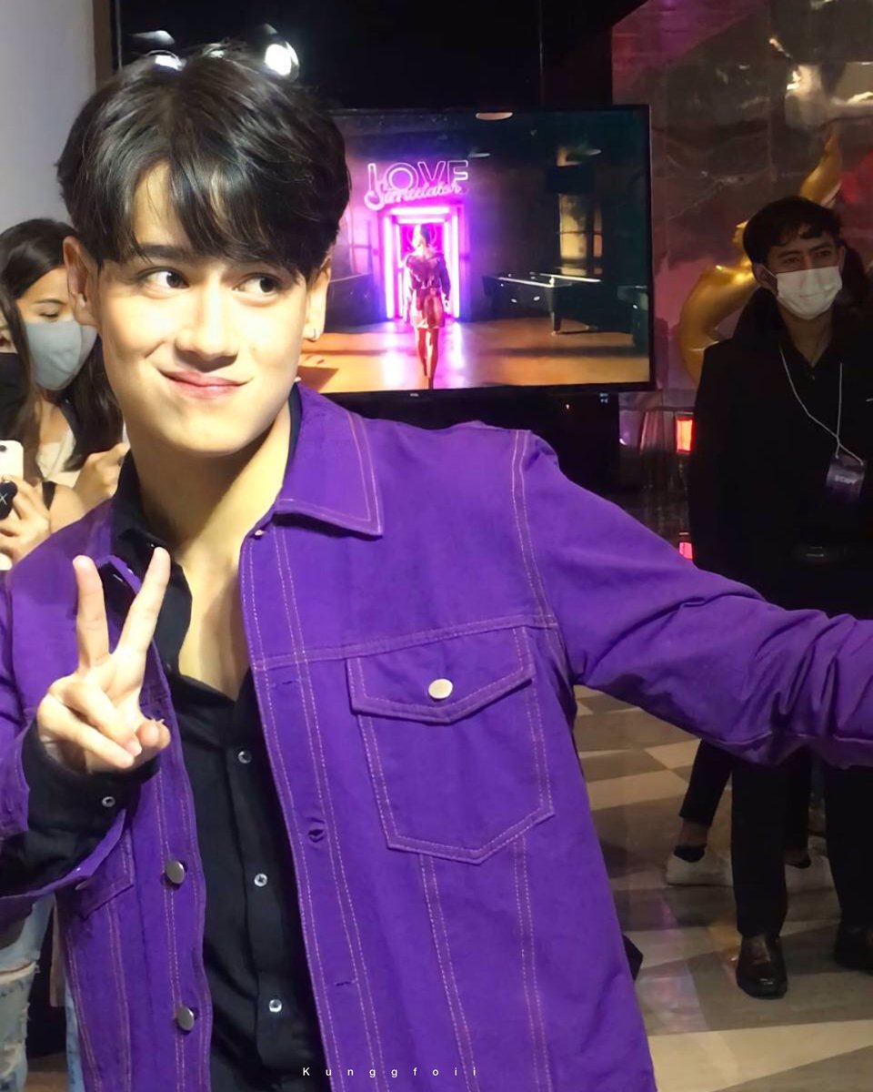 kunggfoii's tweet photo. เป็นเด็กคนนึง ที่เป็นรอยยิ้ม
เป็นเสียงหัวเราะ เป็นพลังบวก ของคนรอบข้างได้อย่างดี 😊💜

รับบัตรเดบิต SCB สักใบมั้ยครับ 
🤩

📌 https://t.co/GRJ0qvPHLP

📌 https://t.co/j70ol6SSio

📌 https://t.co/N2mTSj1zL7

#LetsSCB 
#LetsSCBxPARIS 
#นาทีนี้letslove 
#IcePariss
#Nadaomusic https://t.co/qc49PnLntX
