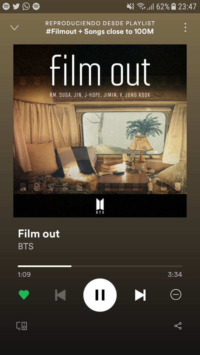 TaehyungieLand's tweet photo. Todo el mundo debería darse la oportunidad de escuchar aunque sea una vez Film Out porque es hermosa
#StreamBattle #TeamArmySpotify @BTS_twt https://t.co/TpCcd3n1Vm