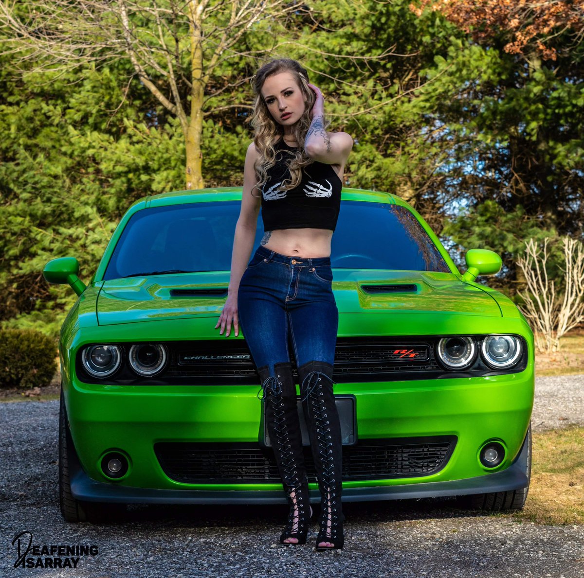 capturingdaze's tweet image. 1st car shoot of the year with my 2017 Scatpack and the beautiful Kat. Find her on IG @katsmits6

#challenger #Dodge #scatpack #moparornocar #girlsandcars