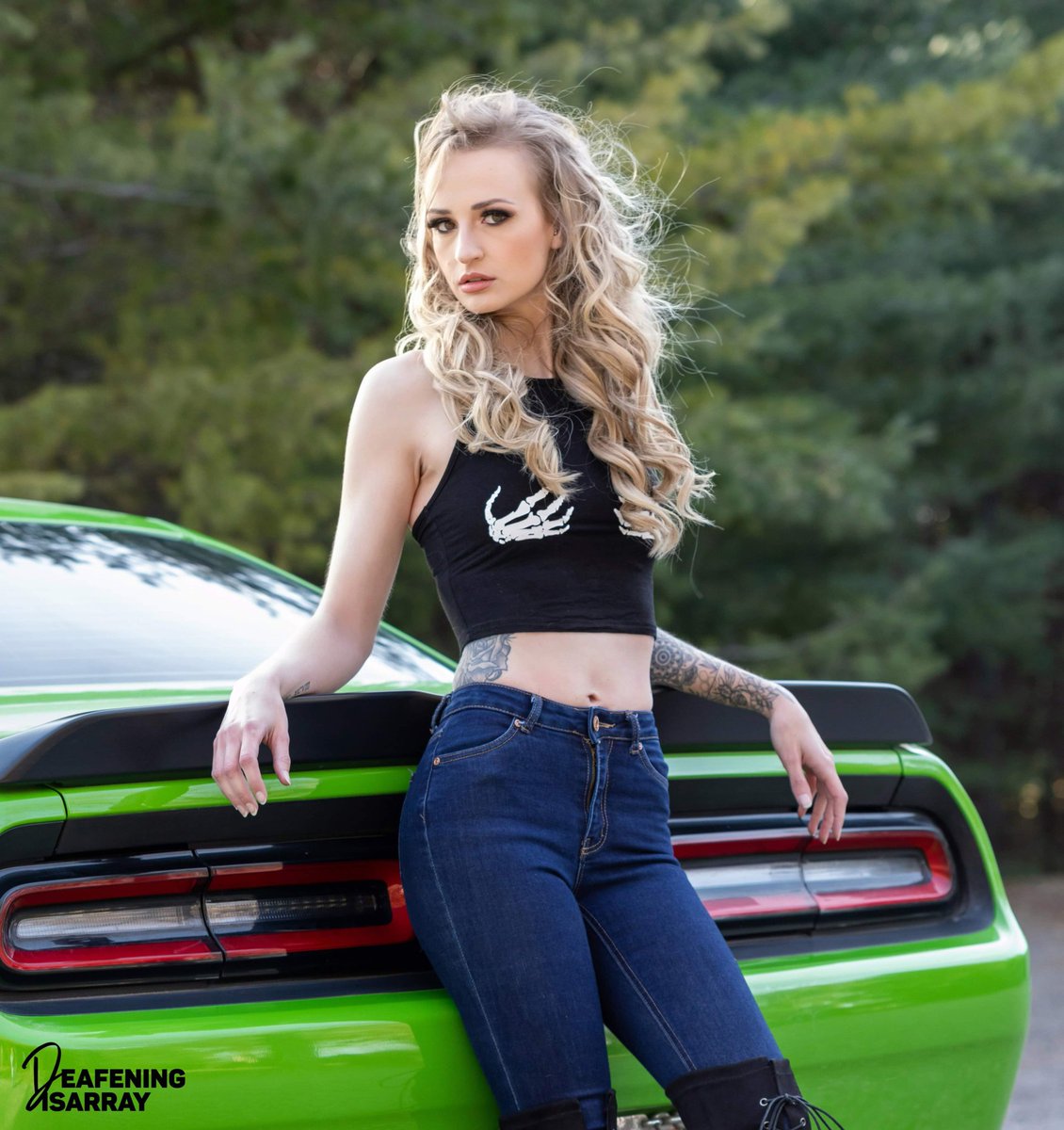 capturingdaze's tweet image. 1st car shoot of the year with my 2017 Scatpack and the beautiful Kat. Find her on IG @katsmits6

#challenger #Dodge #scatpack #moparornocar #girlsandcars