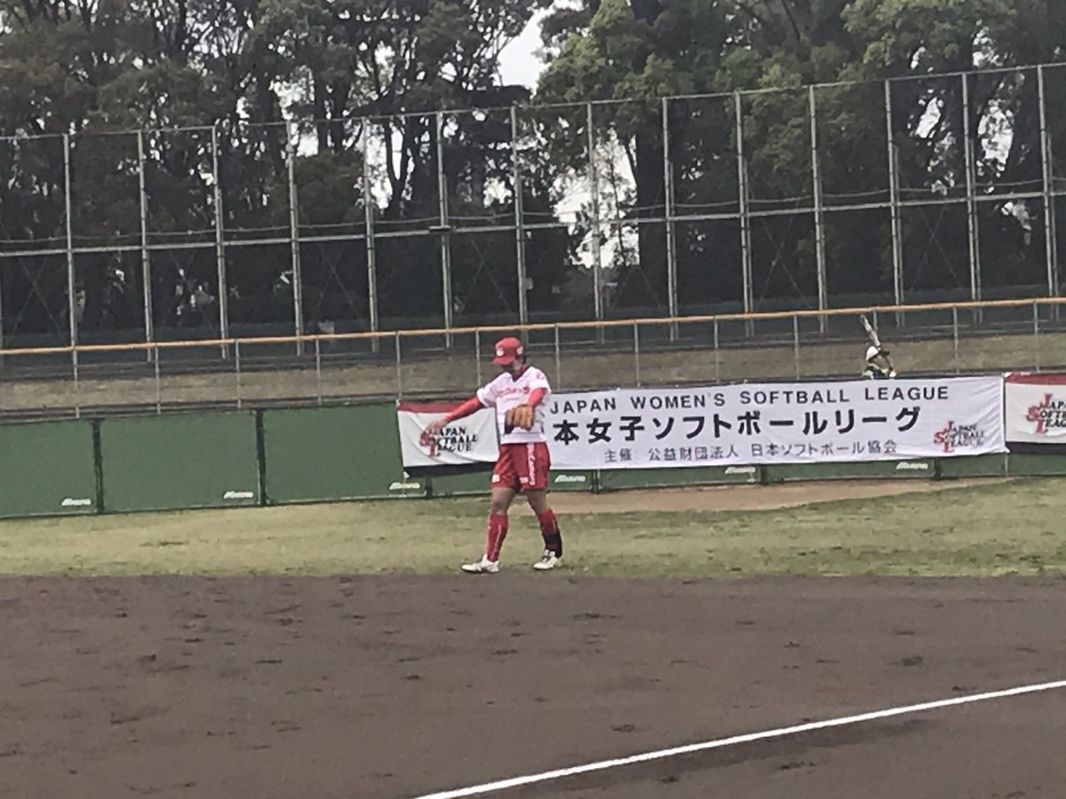 ビックカメラ女子ソフトボール高崎 延長8回表ライト交代片岡 がんばれ ビックカメラ高崎 Jsl