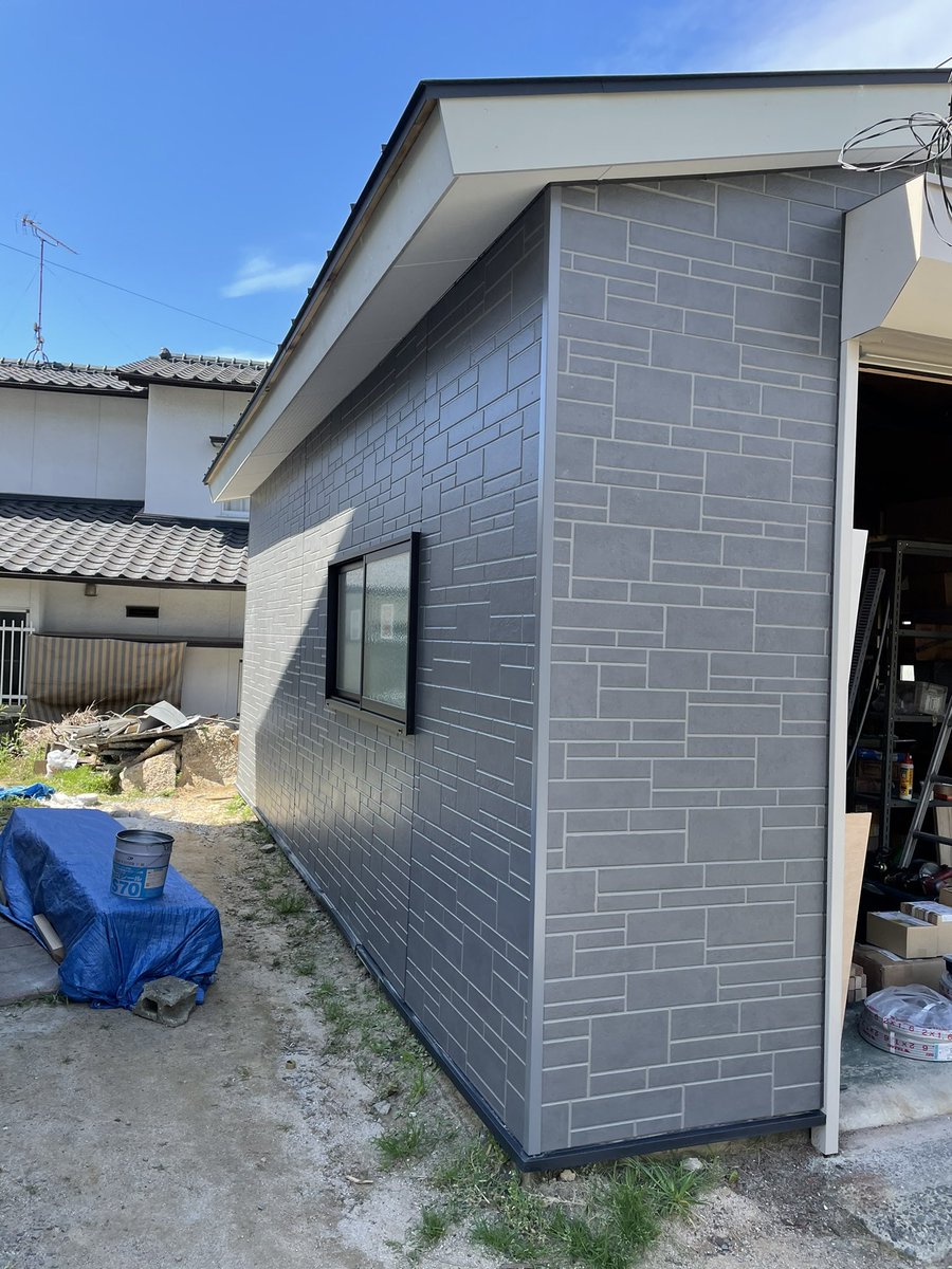 Ts 住建 城崎敏弘 今日は筑紫野市二日市北で倉庫のサイリング貼り完了 T Co 4rxbgwp7ta Twitter