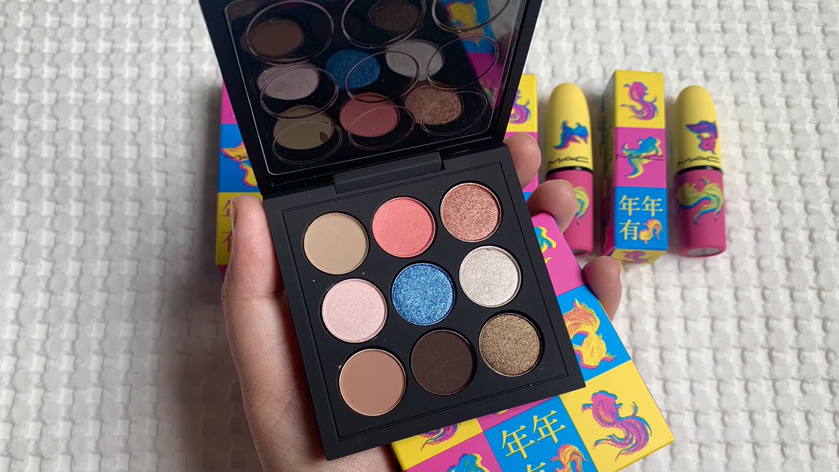 แจกกกกกจ้า คอลเลคชั่น MAC ลิมิเตดของตรุษจีน แรร์ไอเท็มสุด แค่ RT+FOLLOW ครบ 5000 รีประกาศค้าบ