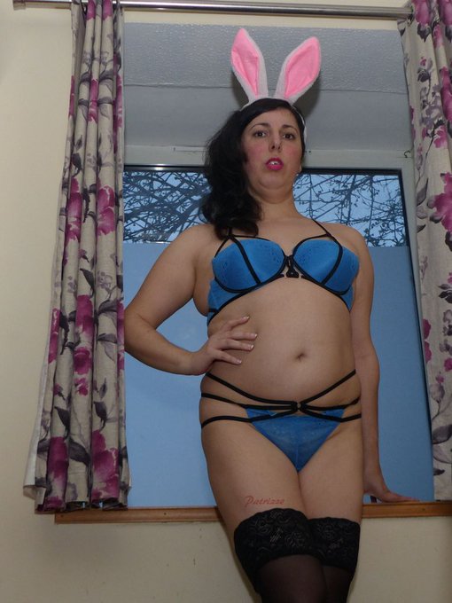 Hoy hay misa luego --> https://t.co/5BiUyJUzSu  #goodsunday #goodeaster #goodeastersunday #DomingoDeRamos<a href="/tag/goodsunday"class="tags">#goodsunday</a><a href="/tag/brunette"class="tags"><span>#brunette</span></a><a href="/tag/sexy"class="tags"><span>#sexy</span></a><a href="/tag/bunnyears"class="tags"><span>#bunnyears</span></a><a href="/tag/sexybunny"class="tags"><span>#sexybunny</span></a><a href="/tag/domingoderamos"class="tags"><span>#domingoderamos</span></a>
