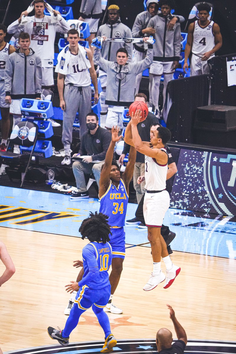 Gonzaga Basketball tweet media