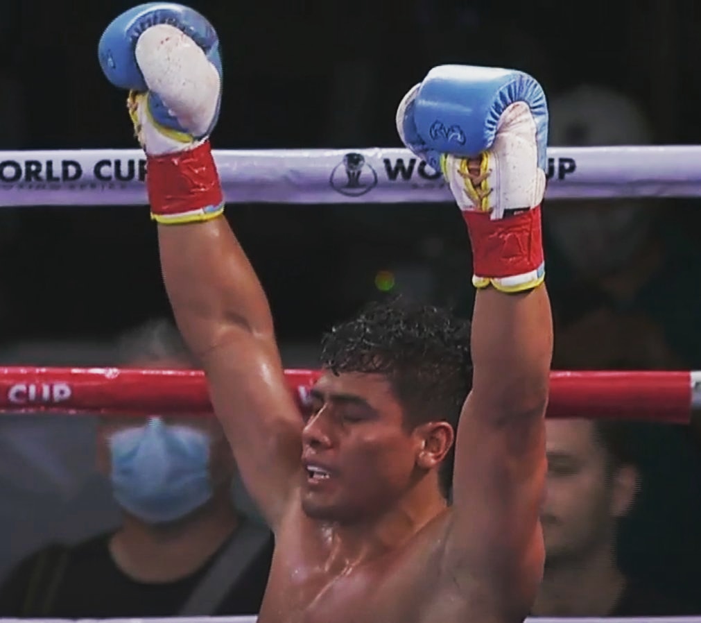 Amantes del Fútbol Chapín's tweet - "🥊🇬🇹 ¡ORGULLO CHAPÍN! 🇬🇹🥊 El  petenero Lester Martínez es el nuevo Campeón del titulo Latino Super Medio  de la WBO luego de vencer por KO técnico