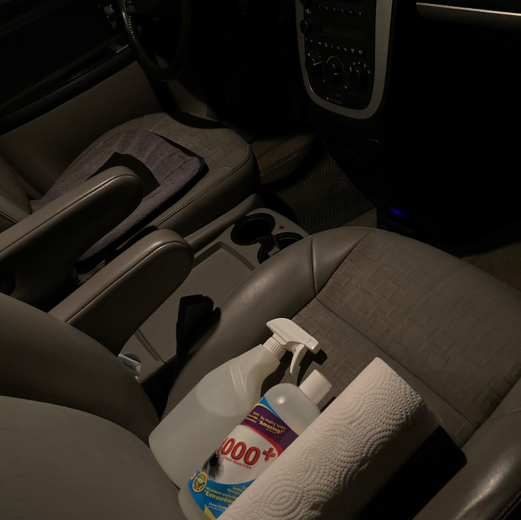 GestIntel's tweet photo. @1000Stain My own use of 1000+ Stain Remover / Spray Cleaner Concentrate includes keeping diluted spray handy for van dashboard, spraying into crevices of center storage tray, spray inside of the windshield and window glass, spray on the carpet spots and seat cushions.
LOVE IT - for real!!! https://t.co/8RuY70U1DP