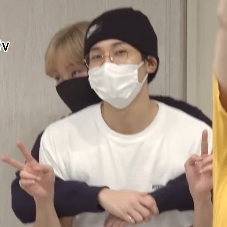 wonbooluvr's tweet image. seungkwan be like "i know a place" then brings you to wonwoo's back