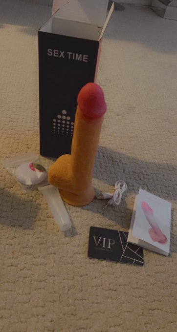 It is so soft and wow the way it moves, I have no toy like it. Very close to the real thing! Thanks @Sohimi_office<a href="/tag/sextoys"class="tags"><span>#sextoys</span></a><a href="/tag/sextoy"class="tags"><span>#sextoy</span></a>