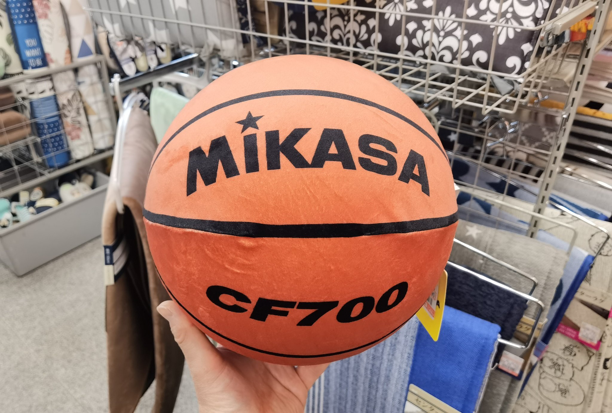 バスケットボール型クッション オレンジ バスケットボール型 やわらかクッション枕（濃いオレンジ