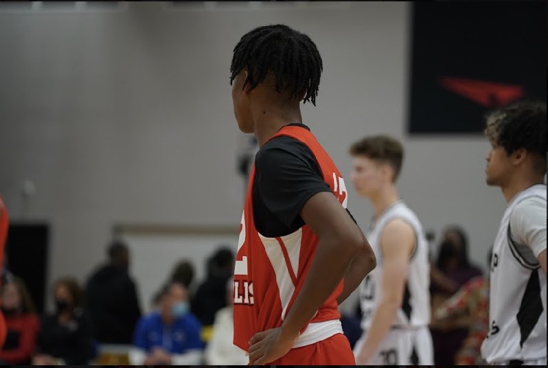 DavonteDurst's tweet photo. βFought through adversity they ainβt never seen beforeβ Iβm backπ€πΎβ€οΈ @AlamoCityHoops1 @ProSkillsSATX @Coach_Scott_T @CoachW40 https://t.co/l8vqbEzg9U