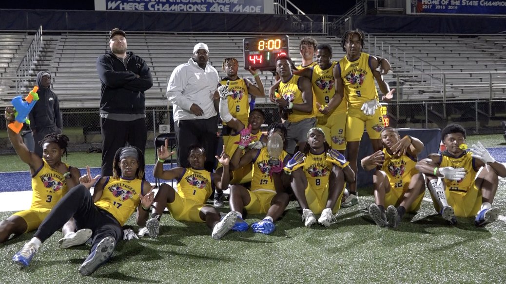 BSpicerMedia's tweet photo. @BootleggersNLA takes the 18u #KingOfDaBoot crown with a commanding championship game victory over the JackBoyz. @4thQtMentality https://t.co/AXCK0se7pI