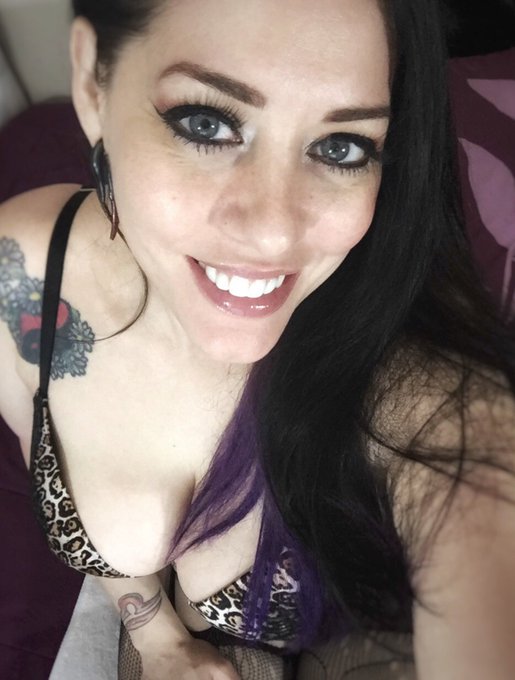 You up? #Livestream #free #LIVE https://t.co/OZPENI1ejZ https://t.co/PUmb9KLQOZ<a href="/tag/livestream"class="tags">#Livestream</a><a href="/tag/free"class="tags">#free</a><a href="/tag/live"class="tags">#LIVE</a>