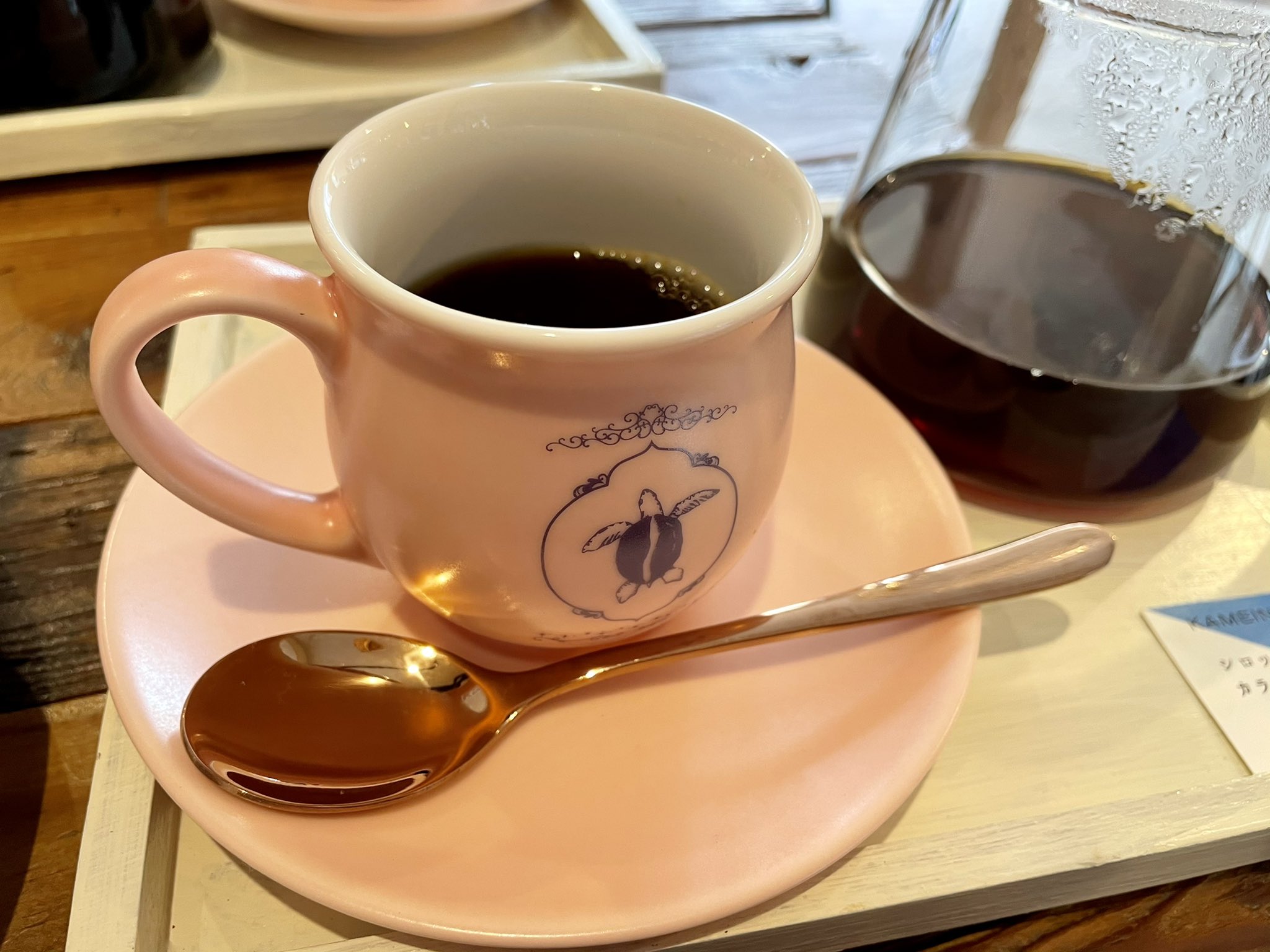 大船ランチガイド Ofuna Net 公園で滝に癒された後は カフェ探し インスタで見つけた Kameinocoffee へ 亀井野に先週オープンしたばかりの新しいカフェ 駐車場6台あり テラス席はペット可 スペシャルティコーヒー専門店で コーヒーの種類豊富
