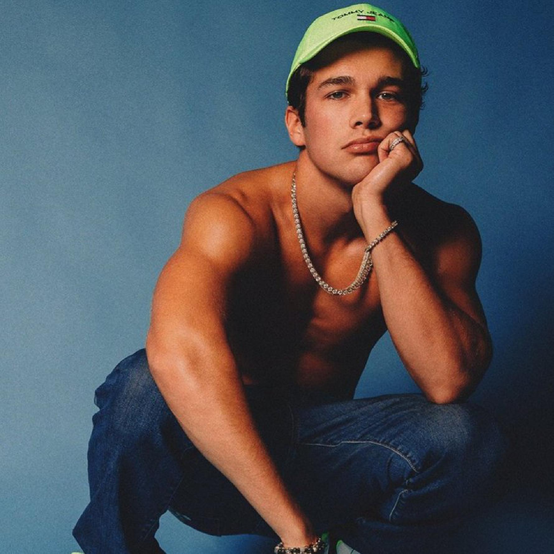 Happy 25th Birthday Austin Mahone!

We can all thank for some seriously overlooked bops. 