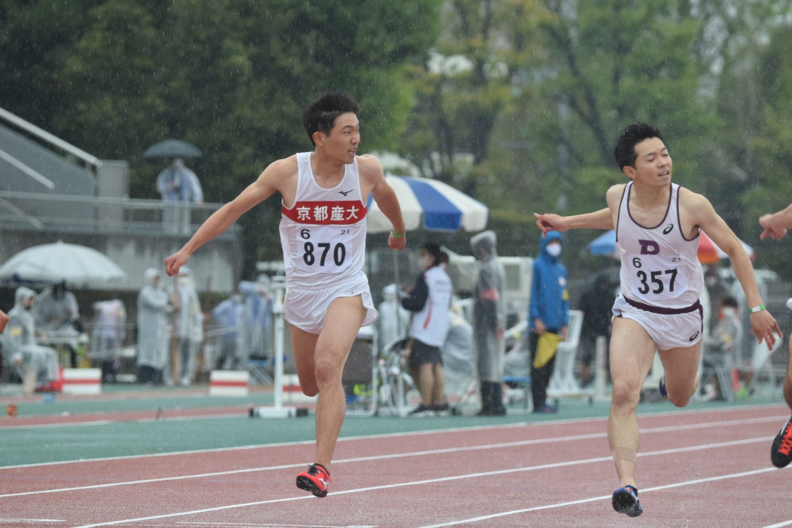京産大アスレチック 陸上競技部 第85回京都学生陸上競技対校選手権大会 たけびしスタジアム京都 女子400m決勝 風呂谷茉優 3 1分03秒52 総合8位 堀尾咲月 4 1分04秒44 総合12位 京都産業大学 85京都ic 伝説は神山から 頑張れ京産 T Co