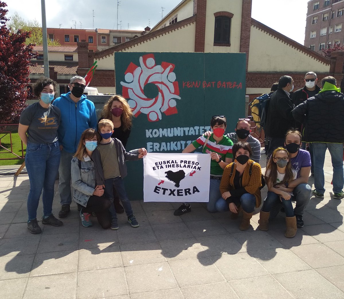 Herritik eta herrirako, #Barakaldo|tik #aberria eraikitzen.
#AberriEguna2021 
#keinubatbatera