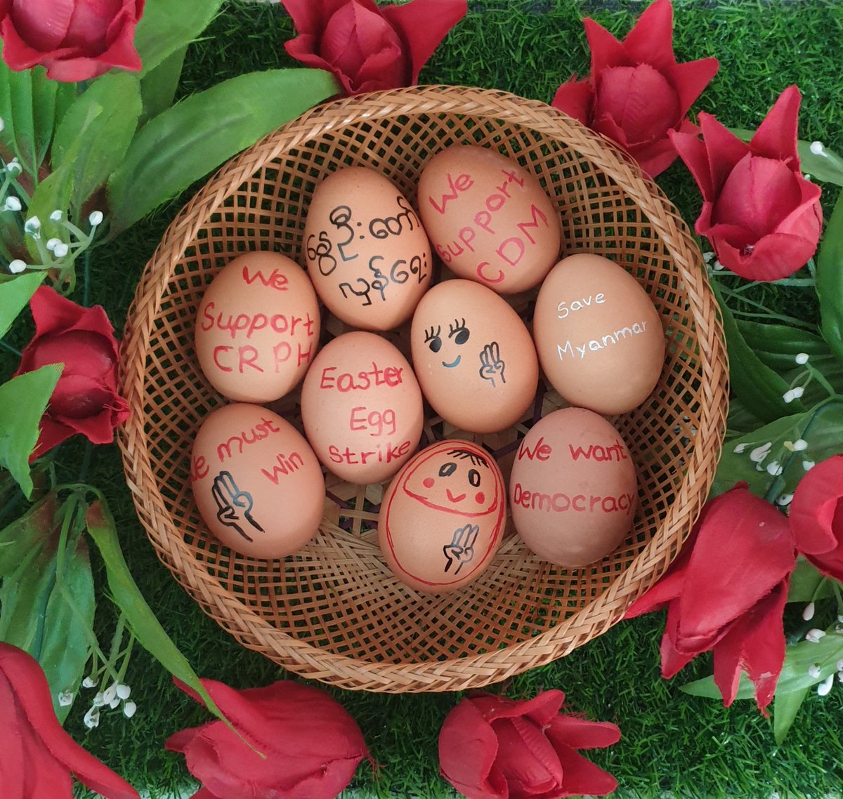 KyarPhyuWin's tweet photo. 4.4.2021 Easter Egg Campaign 
#eastereggs 
#eastereggsstrikes 
#easterstrikemyanmar 
#whatshappeninginmyanmar https://t.co/37yCVI48L1