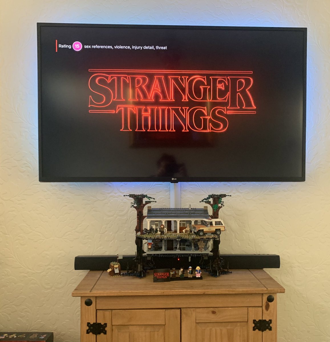 mphillips16's tweet photo. Best Lego set ever thank you @justinramsden flipping love the upside down set. https://t.co/4KtvgFJwqA