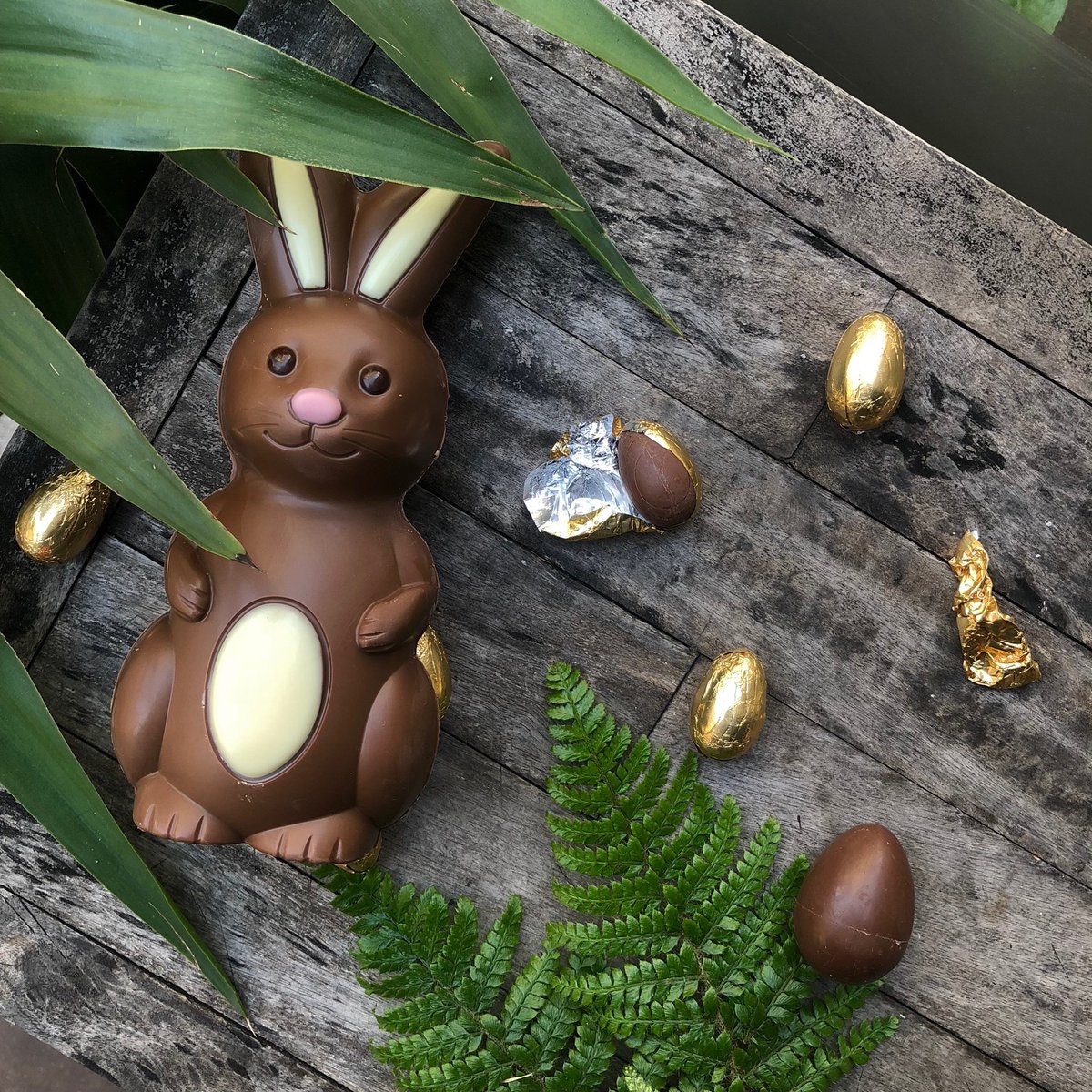 Wishing you all a wonderful Easter Sunday from all of us at Gordon Ramsay Restaurants! #HappyEaster https://t.co/ZHr8MPcY5J